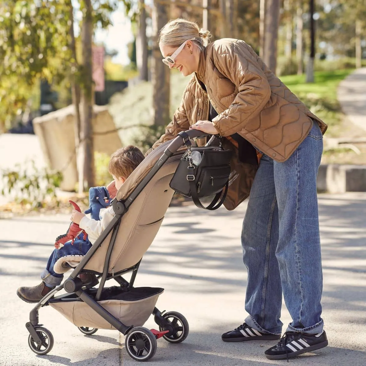 OiOi Vegan Leather Multitasker Pram Caddy - Black