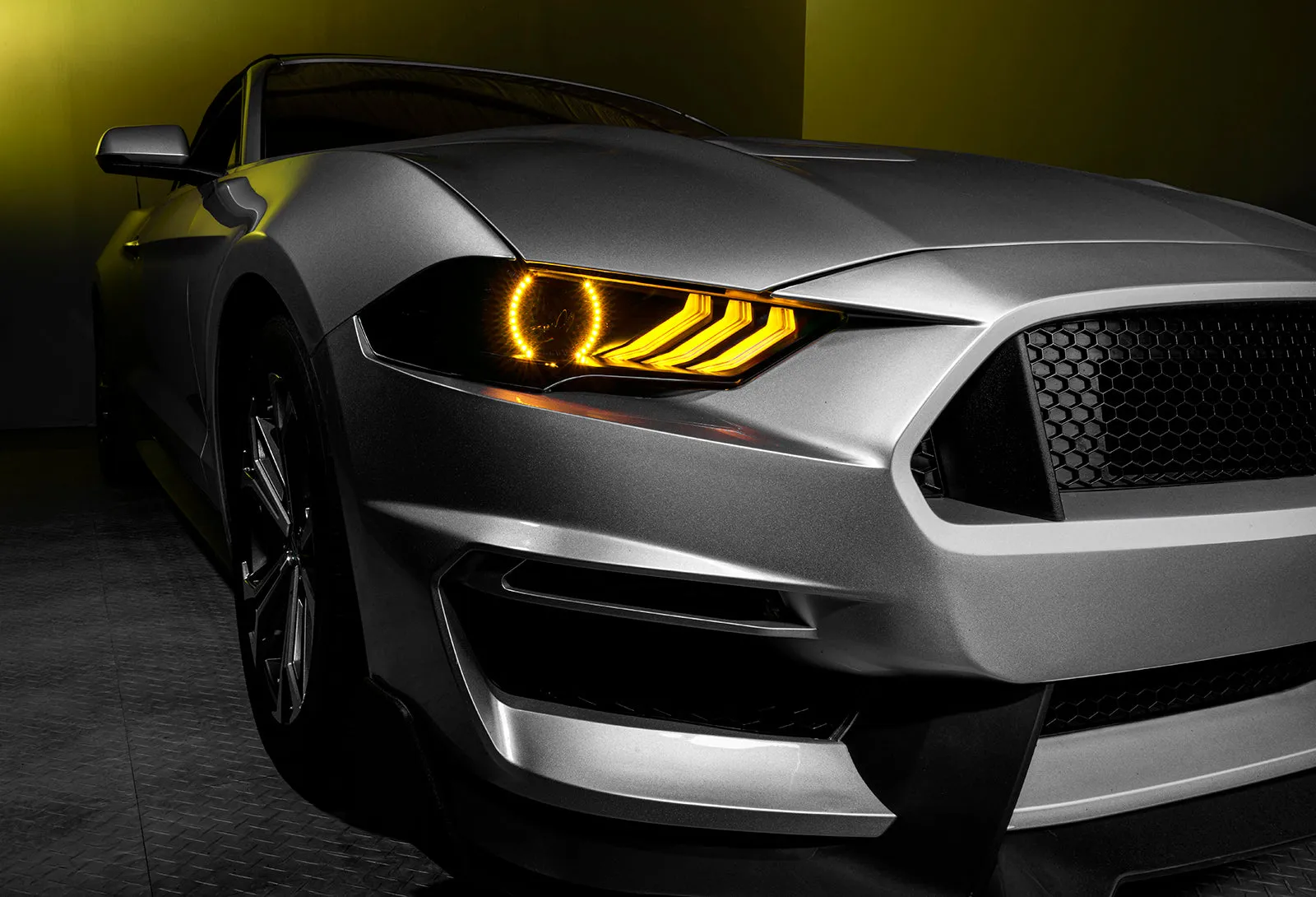 ORACLE Lighting 2018-2022 Ford Mustang Dynamic ColorSHIFT DRL Upgrade w/Halo Kit & Sequential Turn Signal