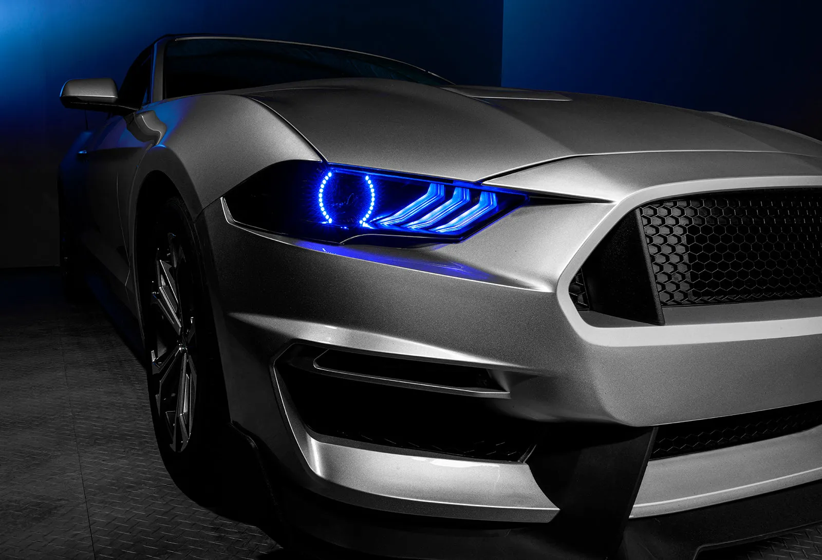 ORACLE Lighting 2018-2022 Ford Mustang Dynamic ColorSHIFT DRL Upgrade w/Halo Kit & Sequential Turn Signal