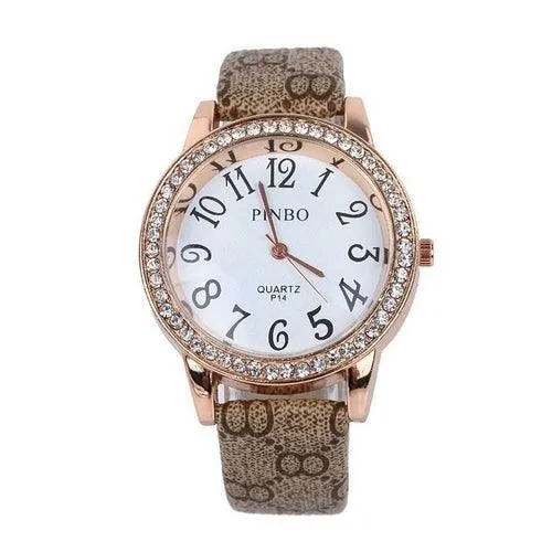 Street Fashion Leather Band Quartz Watch For Women